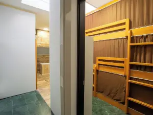Aisha Hostel