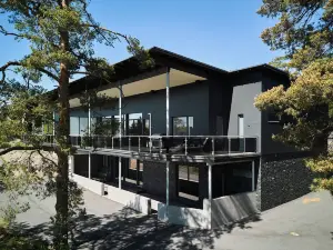 Spacious 4BR Villa with panorama views