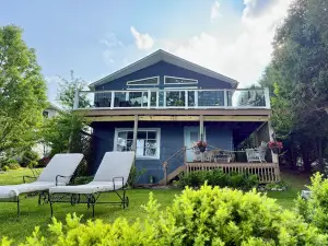 Spacious and Serene Lake Front Home Away From Home