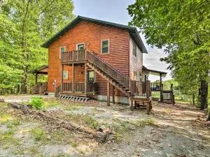 Spacious Log Cabin in Fairland, 1 Mi to Grand Lake