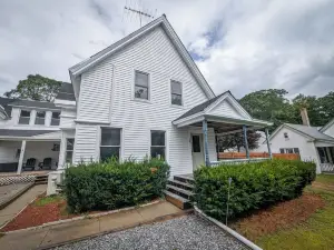 Private Hot Tub Suite