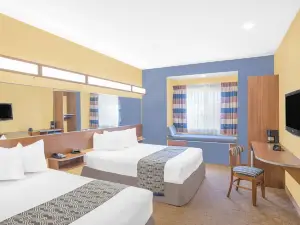 Microtel Inn & Suites by Wyndham Chili/Rochester Airport