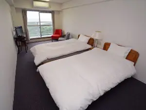 Tobi Hostel and Apartments