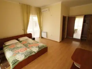 Divnyy Guest House
