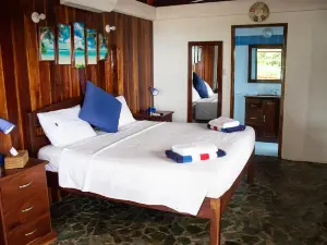 Rainbow Bay Beach & Dive Resort