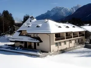 Adler Suite & Stube