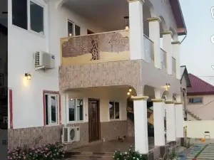Mankessim-5Bedroom-4Bathroom-6Beds-Parking