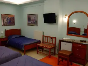 Hotel Avra