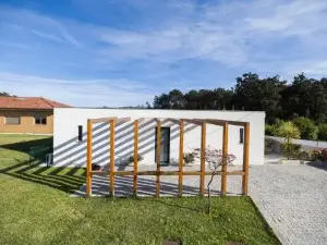 Meirinha House