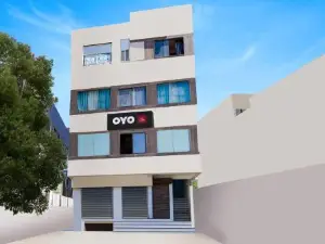 Hotel O J S Palace