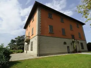 Ultroneo, Locanda di Collina