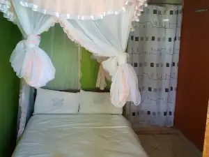 Sareh Guest House