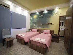 Village Boutique Hotel
