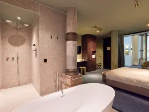 Heavens Hotel