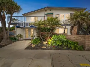 4980 Sandyland Road #215 1 Bedroom Condo