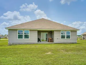 12 Mi to Avery Island: Spacious Family Home!