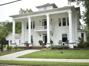Sparrow Grove Manor