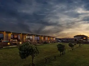 PenichePraia - บังกะโลว์ส์, แคมเปอร์ส & สปา