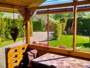 Cottage by the Sea. Guest House Melon.