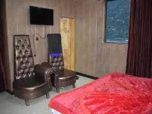 Green City Hotel