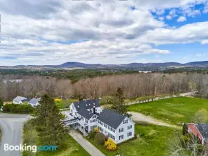 Youngtown Inn