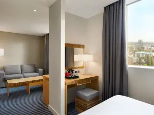 Ramada Hotel & Suites by Wyndham Coventry