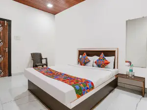 FabExpress Sai Lodging I - Nr Nashik Railway Station