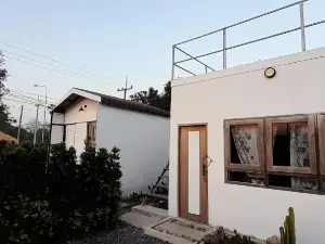 Monkey villa Lopburi