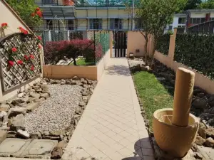 Border House