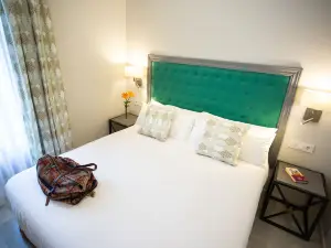 Plazuela del Carbón Suites