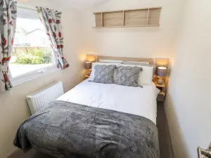 3 Bed New Lodge - 7 Lakes Country Park DN17