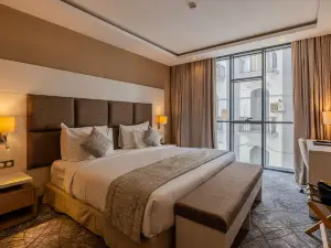 2H Hotel