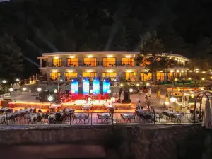 Xen Deluxe Boutique Hotel and Restaurant