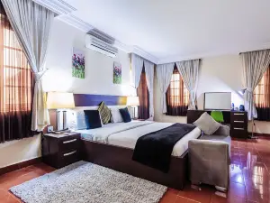 Tranquil Mews Hotel
