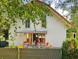 Ferienhaeuser am Kummerower See in Verchen