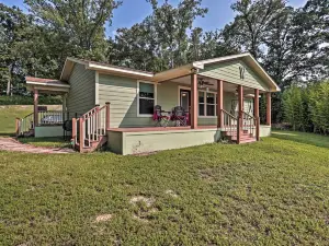 Relaxing Texas Getaway, 1 Mile to Boat Ramp!