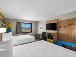 เดย์สอินน์แอนด์สวีทส์ บายวินด์แฮม สนามบินดิมอยน์