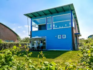6 Pers. Harbor House Nirvana on the Marina with Lake View and Sauna
