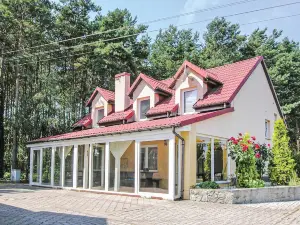 Amazing Home in Solec Wlkp with Wifi and 6 Bedrooms