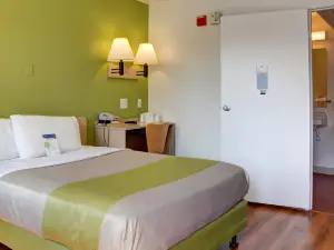 Motel 6 Springfield or  Eugene North