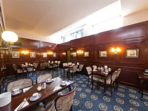 Hotel Leonet
