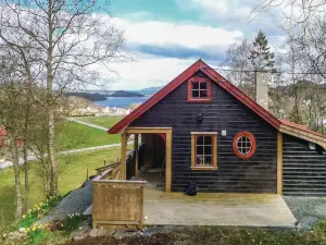 Beautiful Home in Førde I Hordaland with 2 Bedrooms and Wifi