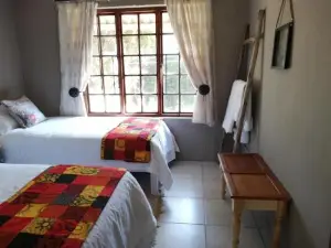 Charming Seaside Cottage