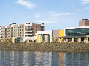 The Landing Hotel at Rivers Casino & Resort