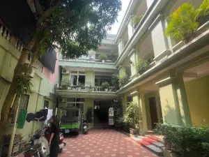 KHÁCH SẠN NHƯ Ý