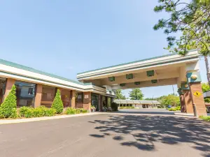 Country Inn & Suites by Radisson, Traverse City, MI