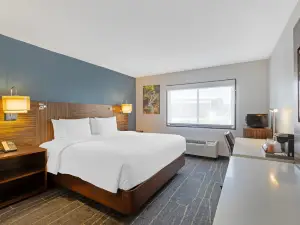 The Lux Hotel & Conference Center, Ascend Hotel Collection