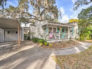 Downtown Winter Garden Cottage about 12 Mi to Disney!