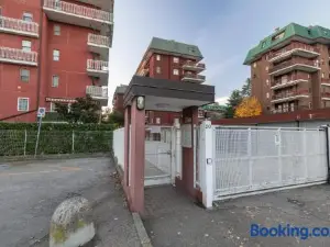 Apartment Forum III