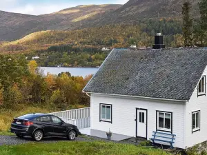 6 Person Holiday Home in Gursken